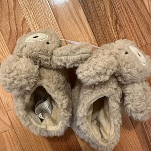 Pottery Barn Kids Faux Fur Slippers in Tan